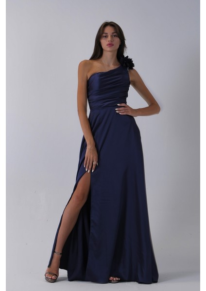 Lacivert Tek Omuz Çiçek Detaylı Saten Yırtmaçlı Abiye 0801041.02