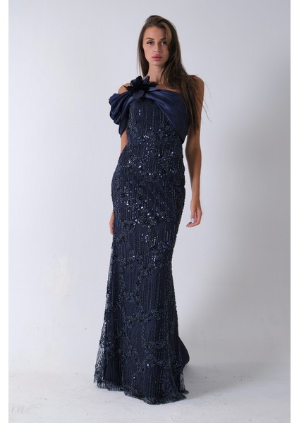 Lacivert Çiçek Detaylı Pul Boncuk Işlemeli Kuyruklu Abiye 9705650.02 modelleri