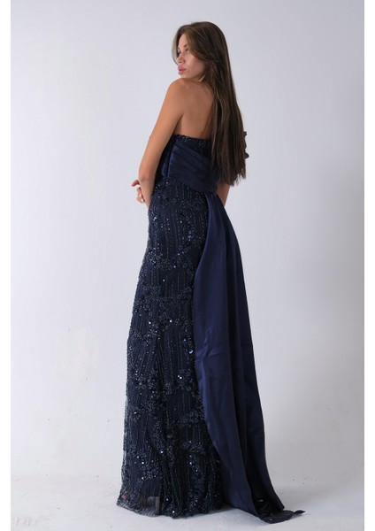 Lacivert Çiçek Detaylı Pul Boncuk Işlemeli Kuyruklu Abiye 9705650.02 indirimleri