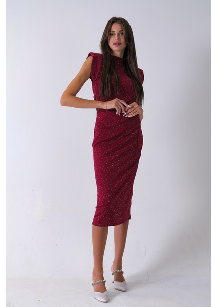 Bordo Büzgülü Üzeri Taş Detaylı Elbise 03050336.04 fırsatları