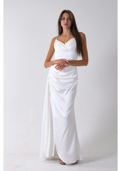 Beyaz Gümüş Askı Detaylı Yırtmaçlı Straplez Abiye 0801023.15 fırsatları