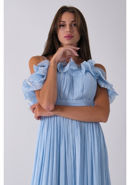 Bebe Mavi Göğüs ve Etek Ucu Çiçek Detaylı Abiye Elbise 9705622.449