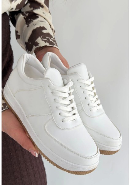 Ceyyan Beyaz Cilt Bağcıklı Spor Ayakkabı fiyatları