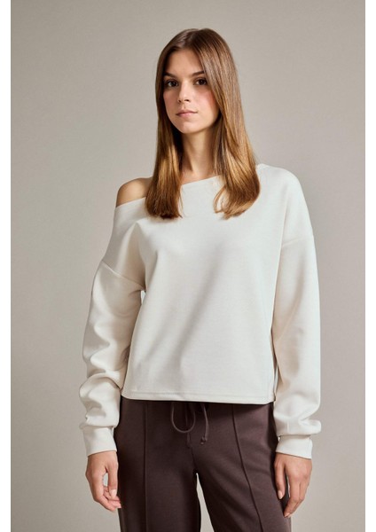 Kayık Yaka Modal Sweatshirt G2914AX25AU modelleri