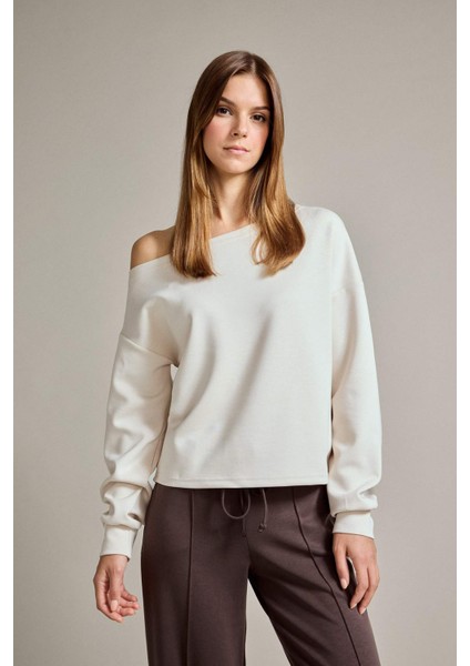 Kayık Yaka Modal Sweatshirt G2914AX25AU fırsatları