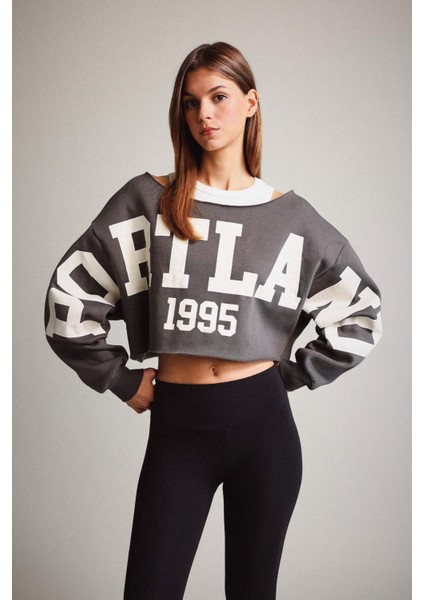 Kayık Yaka Baskılı Sweatshirt G3329AX25WN fırsatları