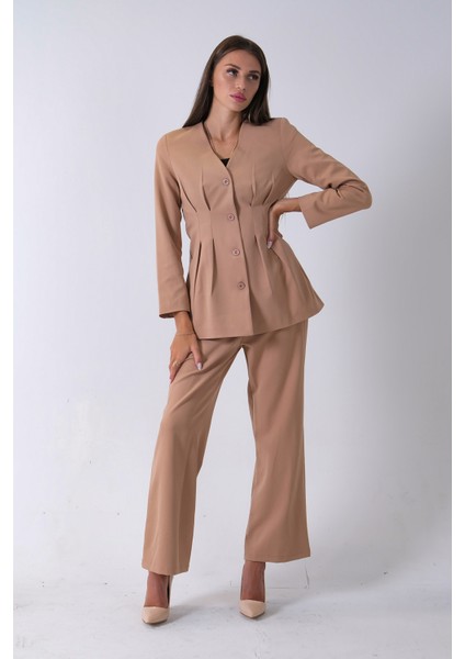 Bej Önü 4 Düğme Kapamalı Pantolonlu Takım 4592261.55 indirimleri