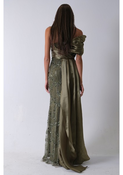 Haki Çiçek Detaylı Pul Boncuk Işlemeli Kuyruklu Abiye 9705650.23