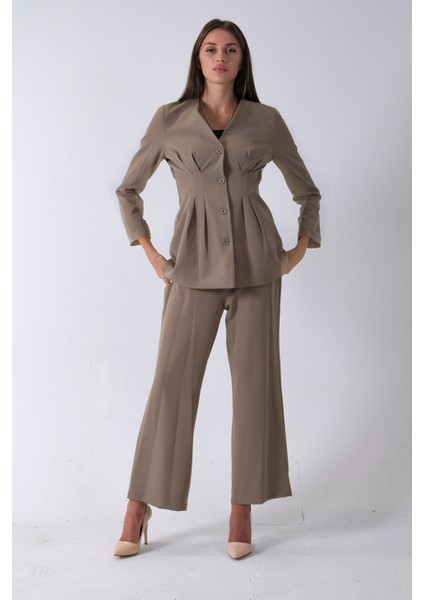 Haki Önü 4 Düğme Kapamalı Pantolonlu Takım 4592261.23 modelleri
