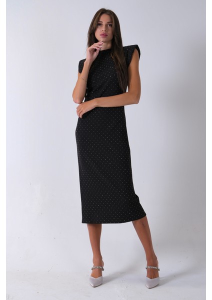 Siyah Büzgülü Üzeri Taş Detaylı Elbise 03050336.01