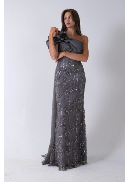 Gri Çiçek Detaylı Pul Boncuk Işlemeli Kuyruklu Abiye 9705650.06 fiyatları