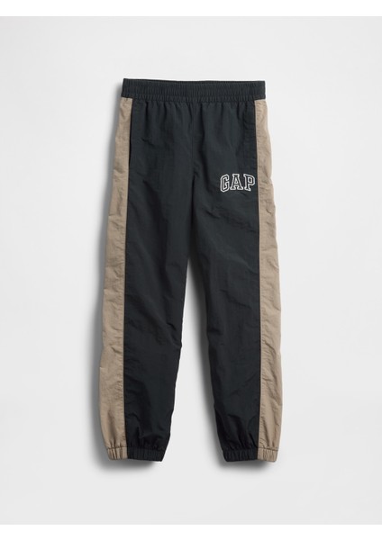 Erkek Çocuk Siyah Relaxed Gap Logo Jogger Eşofman Pantolon indirimleri