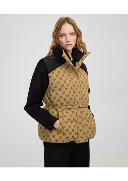 Monogram Jakarlı Kapitone Yelek IW6250012019027