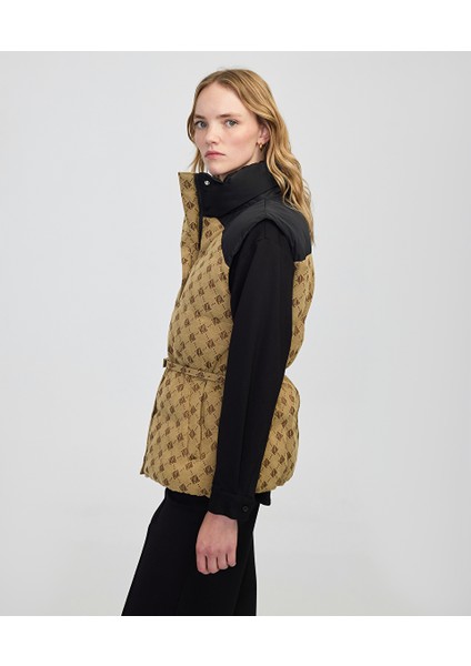 Monogram Jakarlı Kapitone Yelek IW6250012019027 fırsatları