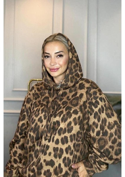 Leopar Desenli Kapüşonlu Kadın Alt Üst Takım modelleri