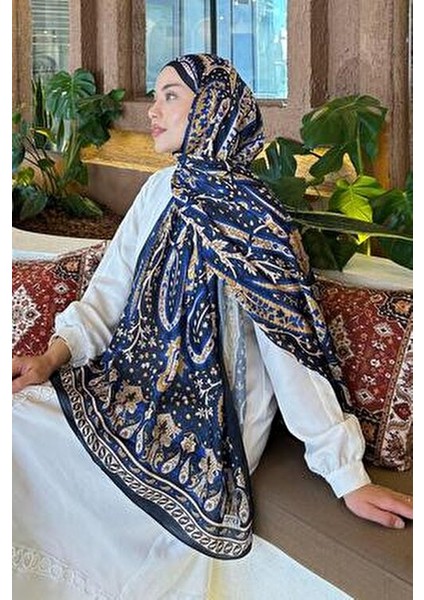 Retro Desen Pamuk Şal 70 x 180 cm Lacivert Gold Hafif ve Nefes Alan Kumaş