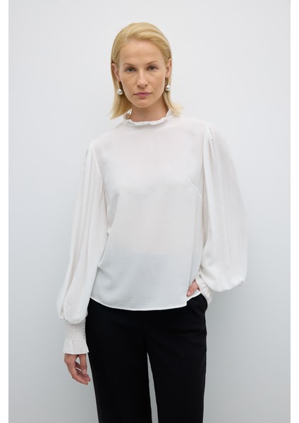 Balon Kol Fırfır Yakalı Bluz Ekru K2613013_049