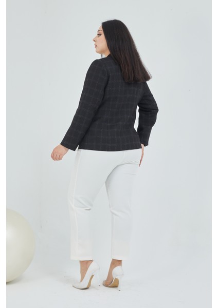 Atelier Kadın Büyük Beden Ekoseli Klasik Ceket