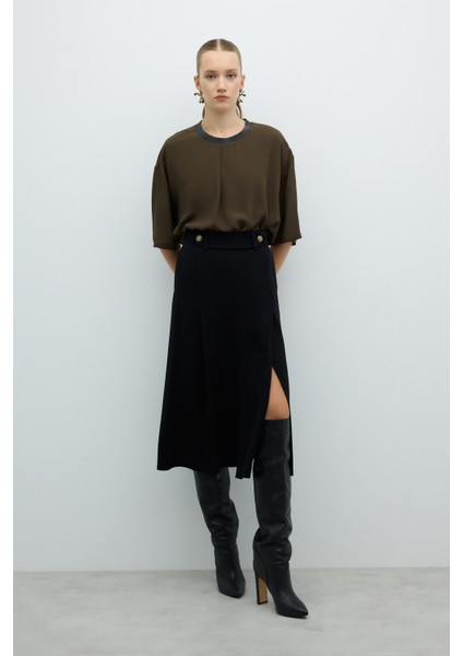 Yırtmaç Detaylı Midi Boy Etek Siyah K2615031_001 fırsatları