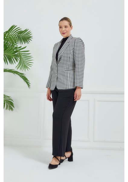 Atelier Kadın Büyük Beden Ekoseli Klasik Ceket