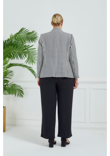 Atelier Kadın Büyük Beden Ekoseli Klasik Ceket