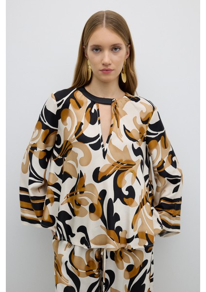 Bisiklet Yaka Desenli Bluz Standart Renk K2652011_089