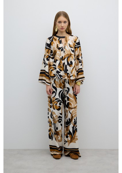 Bisiklet Yaka Desenli Bluz Standart Renk K2652011_089 fırsatları