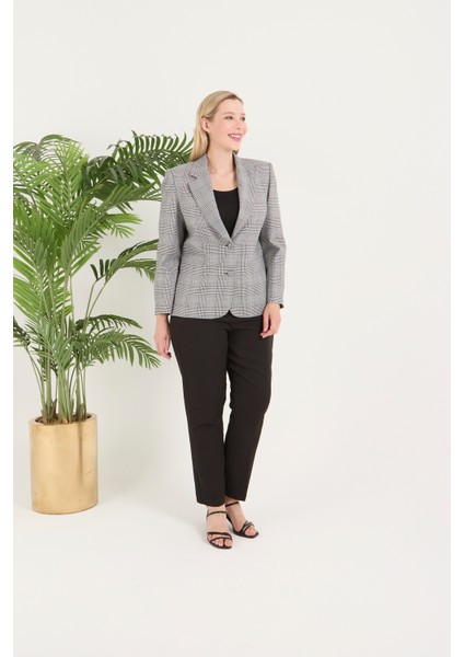 Atelier Kadın Büyük Beden Ekoseli Klasik Ceket fırsatları