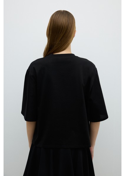 Bisiklet Yaka Fiyonk Taş Baskılı T-Shirt Siyah K2623843_001 fiyatları