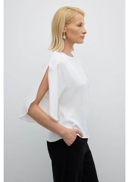 Bisiklet Yaka Pelerin Kol Detaylı Bluz Ekru K2613015_049 modelleri
