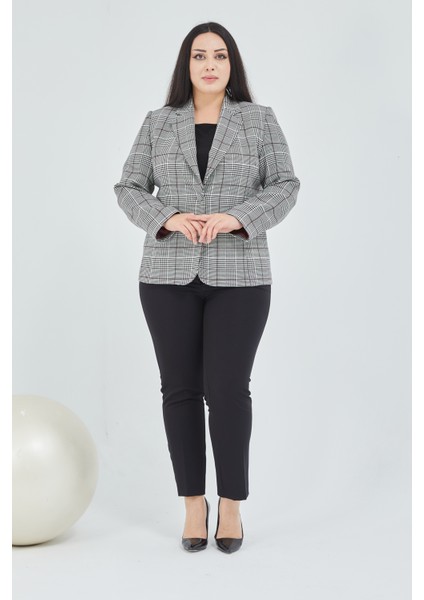 Atelier Kadın Büyük Beden Ekoseli Klasik Ceket fiyatları