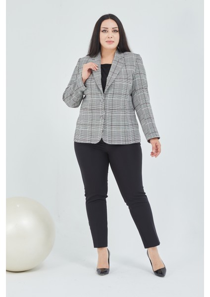 Atelier Kadın Büyük Beden Ekoseli Klasik Ceket fırsatları