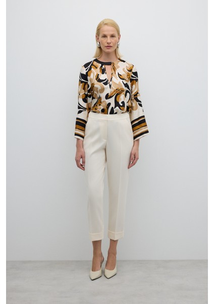 Arka Paçası Ribanalı Pantolon Ekru K2612052_049