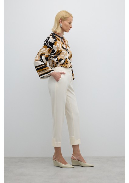 Arka Paçası Ribanalı Pantolon Ekru K2612052_049 modelleri