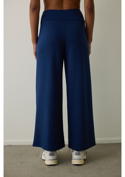 Lacivert Yüksek Bel Beli Lastikli Bol Paça Pantolon