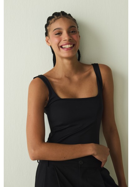 CUPsecret Kendinden Pedli Siyah Kare Yaka Kalın Askılı Büstiyer