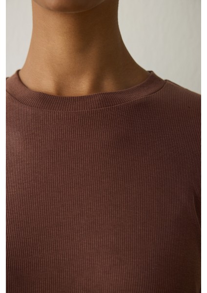 Cappuccino Fitilli Modal Bol Kesim Bisiklet Yaka Crop Üst indirimleri