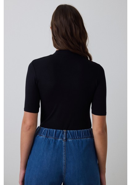 Siyah Yarım Balıkçı Yaka 3/4 Kollu Slim Fit Üst modelleri