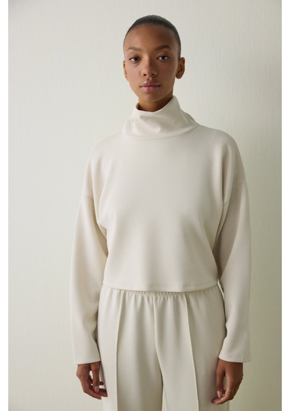 Bej Balıkçı Yaka Uzun Kollu Modal Üst