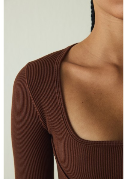 Cappuccino Dikişsiz Kare Yaka Kısa Kollu Crop Tişört modelleri