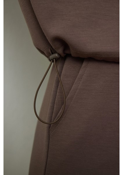 Haki Silky Feel Dik Yaka Crop Sweatshirt indirimleri