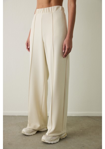 Bej Nervürlü Yüksek Bel Geniş Paça Jogger Eşofman Altı