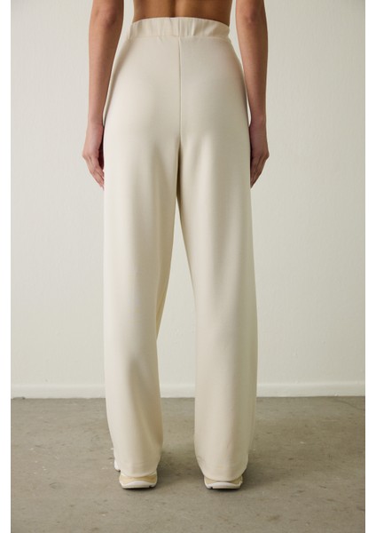 Bej Nervürlü Yüksek Bel Geniş Paça Jogger Eşofman Altı