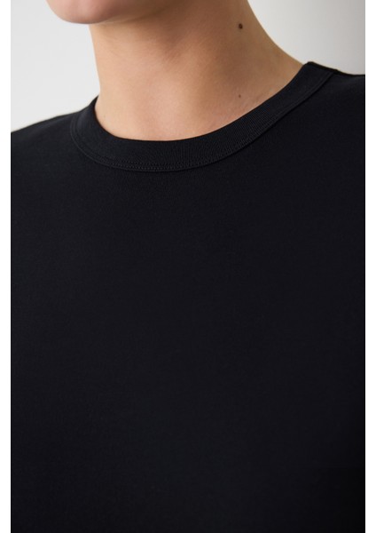 Siyah Bisiklet Yaka Premium Pamuk Tişört