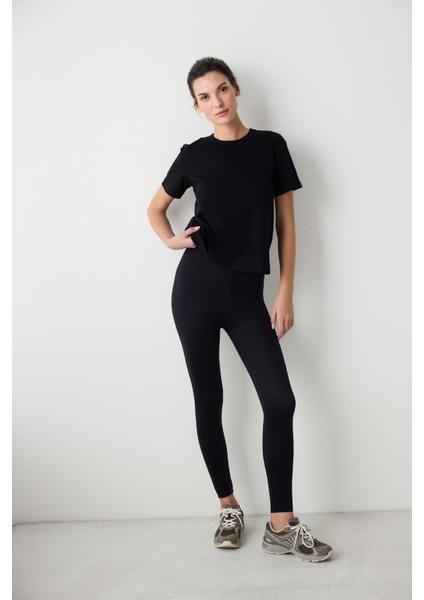 Siyah Bisiklet Yaka Premium Pamuk Tişört indirimleri