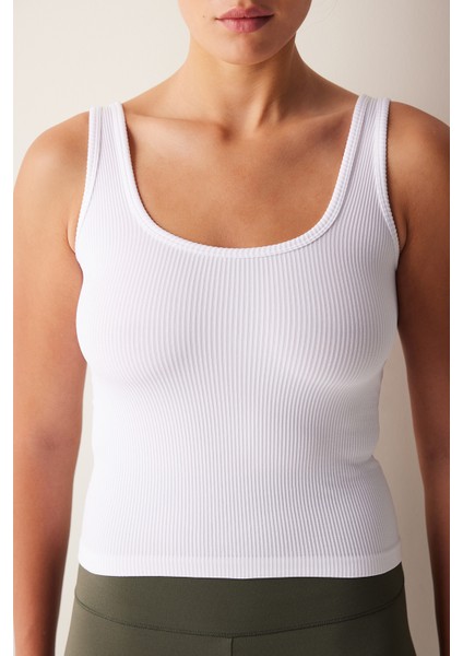 Beyaz Dikişsiz Kare Yaka Seamless Üst