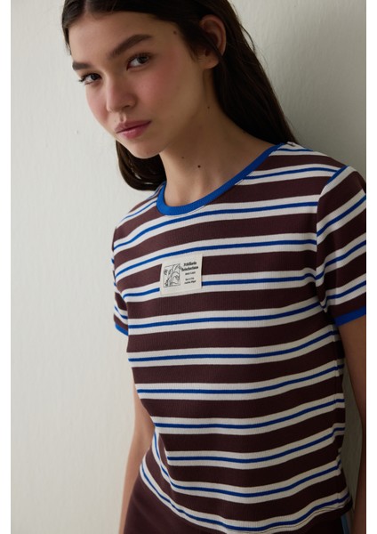 Kahverengi Bozkır Lalesi Bisiklet Yaka Pamuklu Çizgili Crop Tişört - Inspired by Flora modelleri