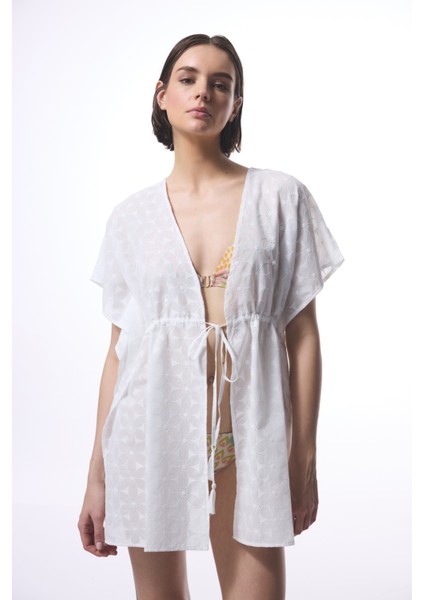 Kırık Beyaz Brode Kaftan