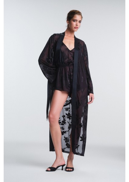Siyah Amara Çiçek Desenli Uzun Kollu Sabahlık