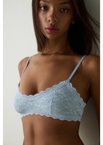 Açık Mavi Dantelli Balensiz Dolgusuz Üçgen Sütyen